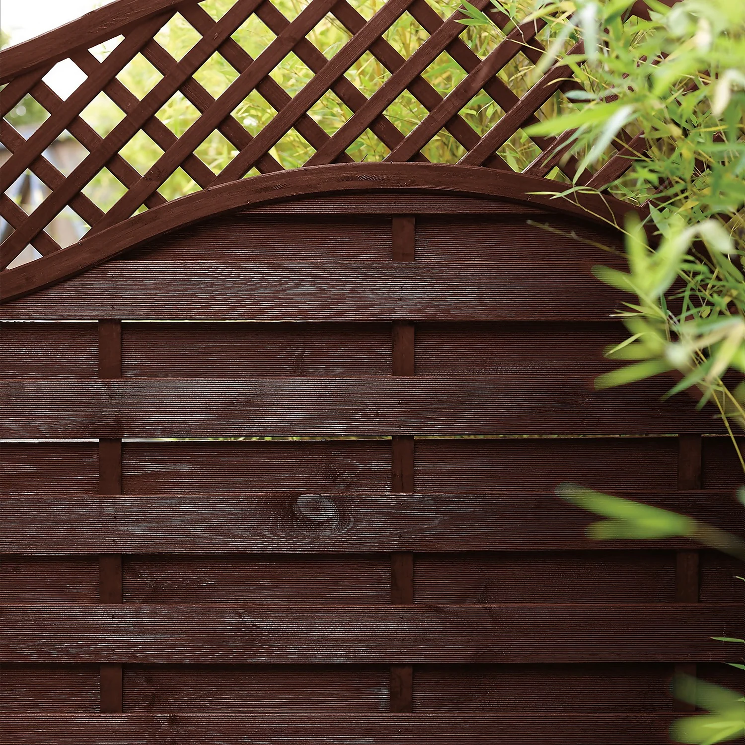 Sadolin Classic All Purpose Woodstain Teak - 2.5L 5 Sadolin Classic All Purpose Woodstain Teak - 2.5L - Image 3