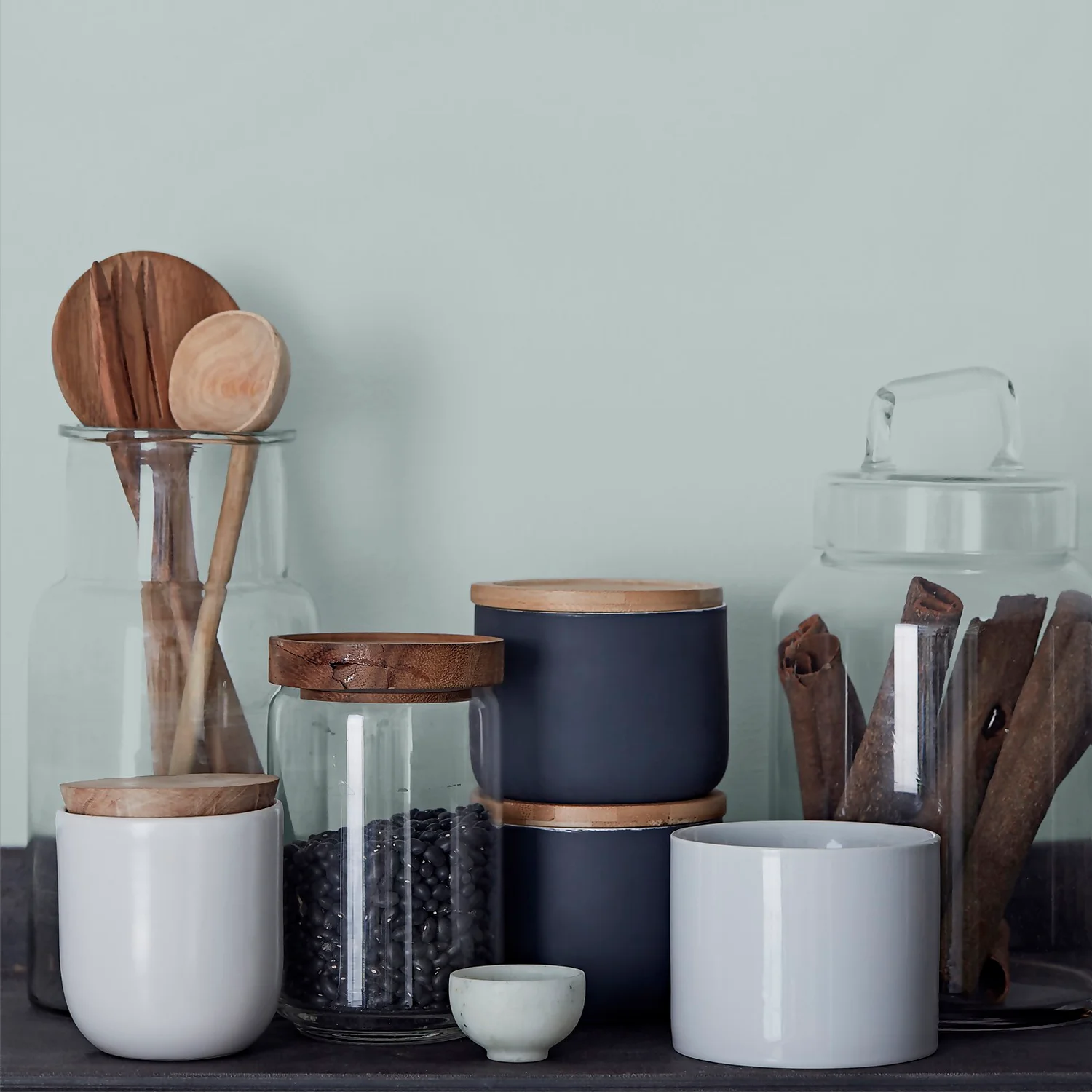 Crown Breatheasy Kitchen Matt Emulsion Paint Marble Top - Tester 40ml 6 Crown Breatheasy Kitchen Matt Emulsion Paint Marble Top - Tester 40ml - Image 4