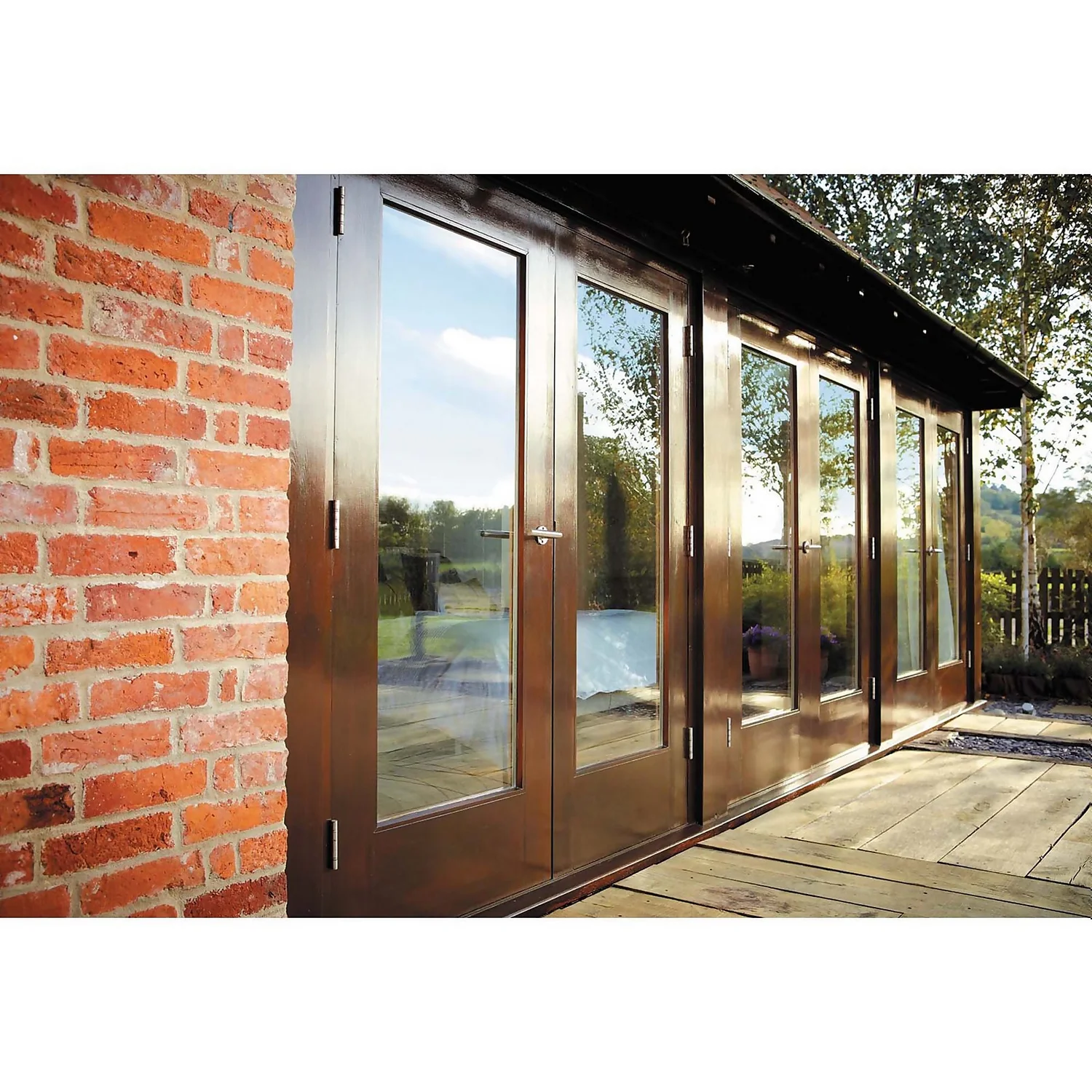 Ronseal 10 Year Woodstain Dark Oak Satin - 250ml 4 Ronseal 10 Year Woodstain Dark Oak Satin - 250ml - Image 2