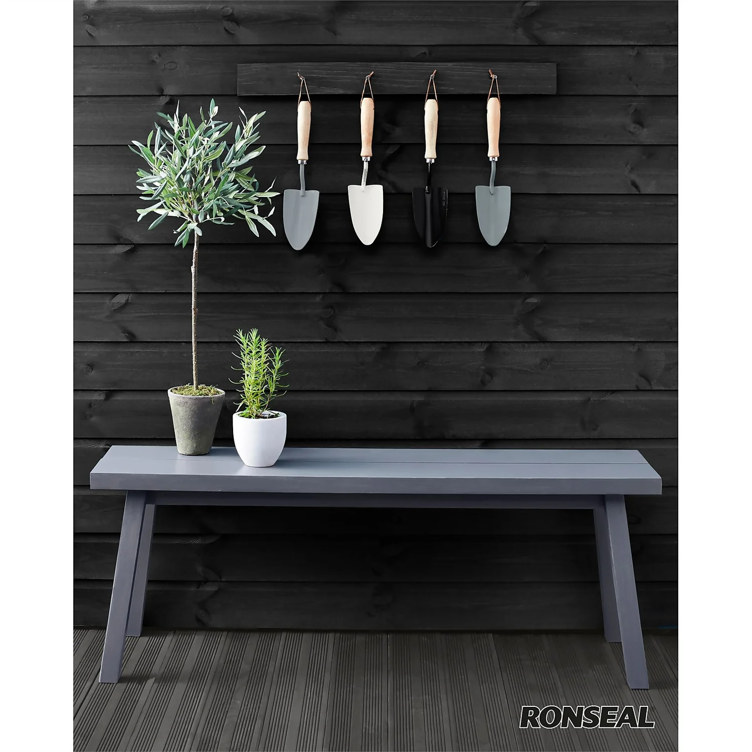 Ronseal Direct Metal Paint White Gloss 250ml 4 Ronseal Direct Metal Paint White Gloss 250ml - Image 2