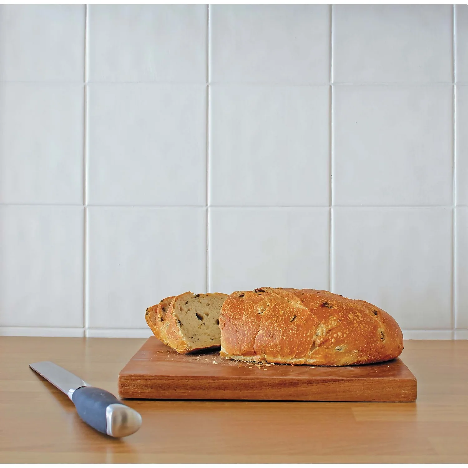 Ronseal One Coat Tile Paint White Gloss - 750ml 8 Ronseal One Coat Tile Paint White Gloss - 750ml - Image 6