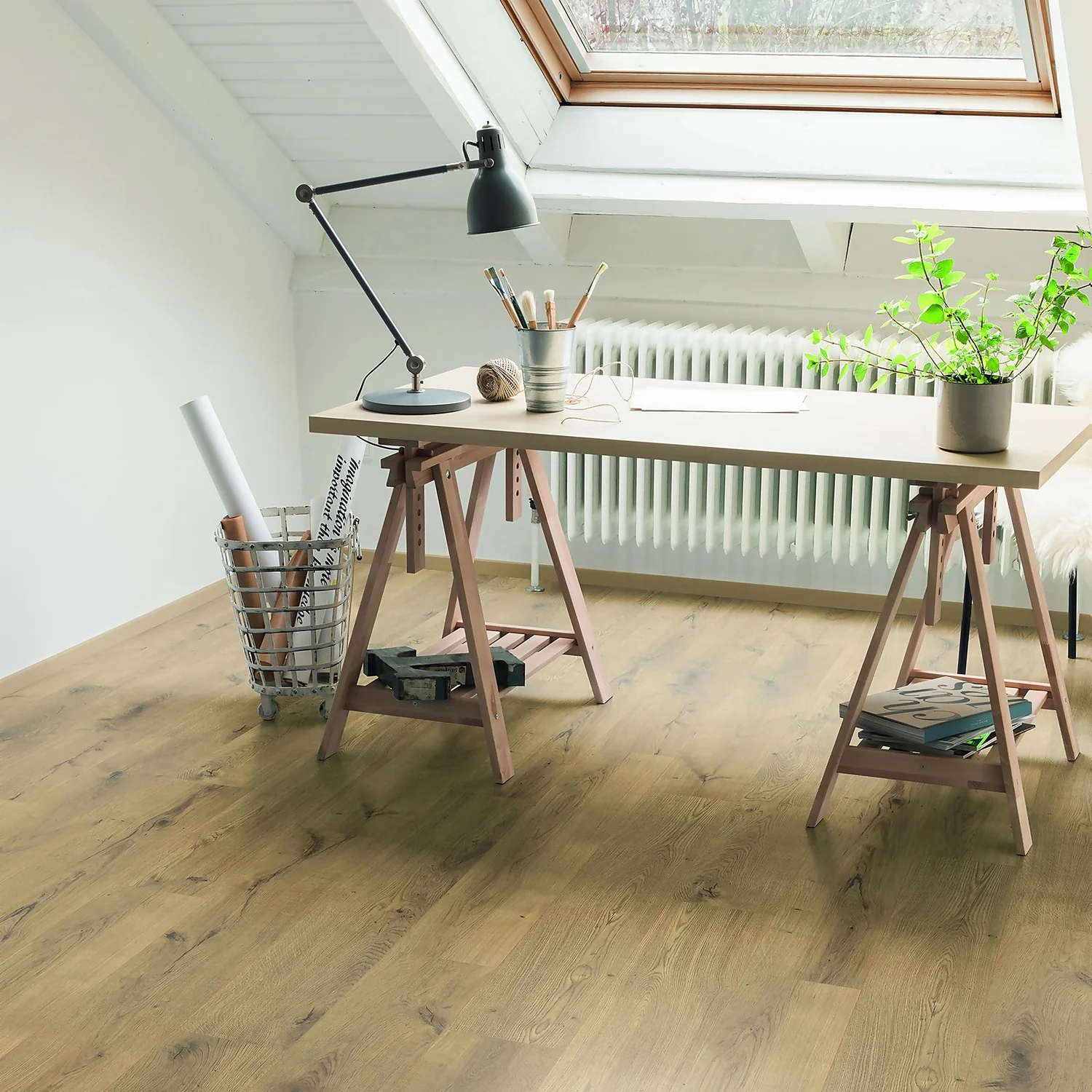EGGER HOME Natural Lausanne Oak 8mm Laminate Flooring 3 EGGER HOME Natural Lausanne Oak 8mm Laminate Flooring
